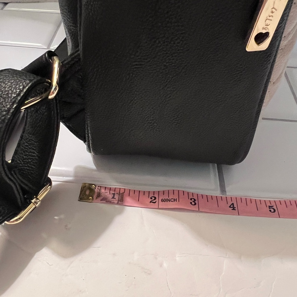 Betsey Johnson Black and Cream Quilted Backpack - Picture 5 of 8